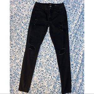 Black skinny jeans